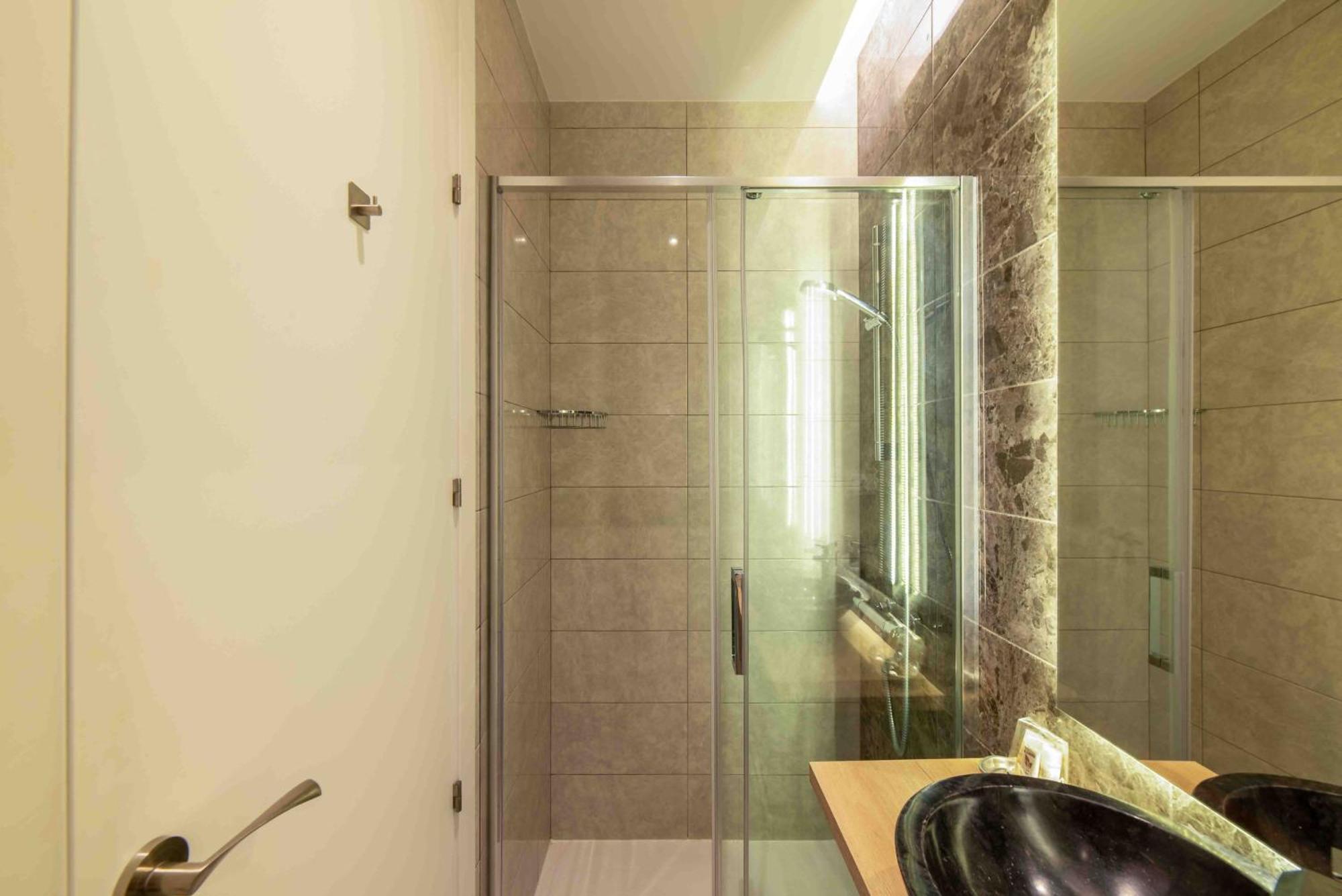 Acogedor Piso En Barrio De Salamanca 2 Hab 2 Bano Apartament *
